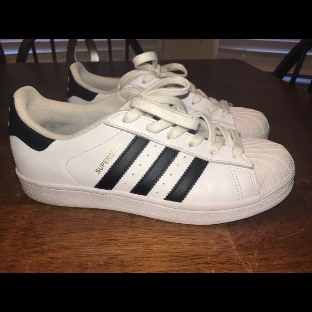 Adidas Superstar Sneakers
